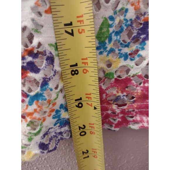 Vintage 80s/90s Textured Cutout Lace Floral Top Size Medium (10) - Picture 7 of 7